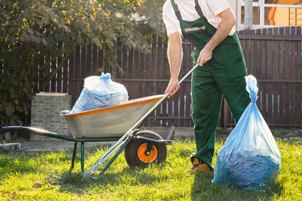 Yard Cleaning in Niceville